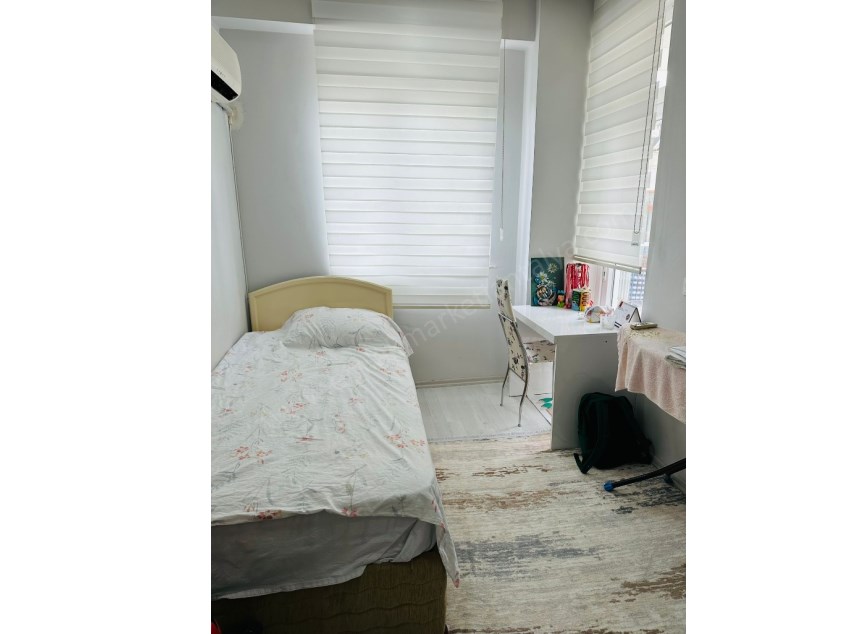 KIZILTOPRAK ŞEHİTLER PARKI YAKINI KATTA FIRSAT 2+1 DAİRE 