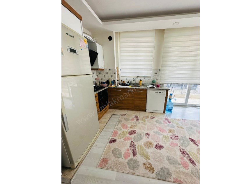 KIZILTOPRAK ŞEHİTLER PARKI YAKINI KATTA FIRSAT 2+1 DAİRE 