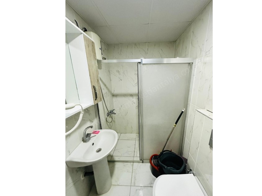 KIZILTOPRAK ŞEHİTLER PARKI YAKINI KATTA FIRSAT 2+1 DAİRE 