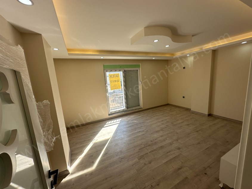 AKTOPRAKTA SİTE İÇERİSİNDE SIFIR ASANSÖRLÜ 2+1