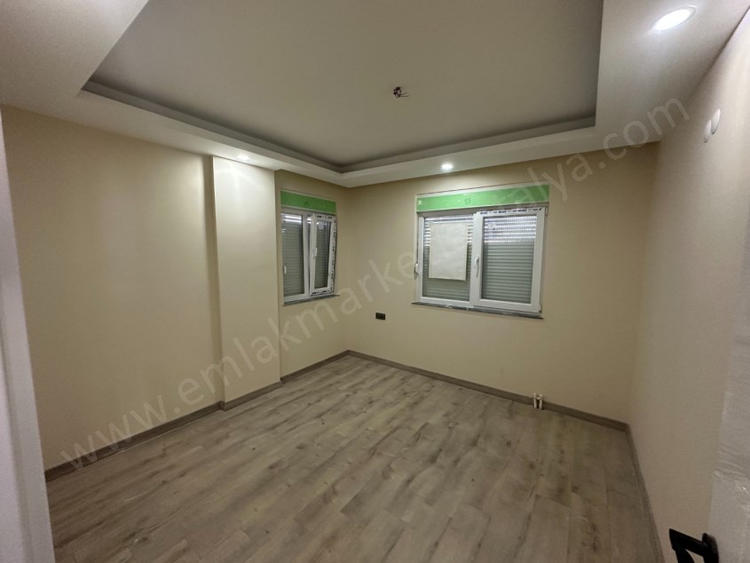 AKTOPRAKTA SİTE İÇERİSİNDE SIFIR ASANSÖRLÜ 2+1