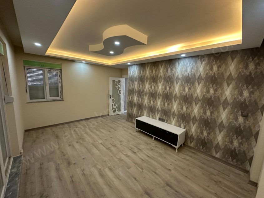 AKTOPRAKTA SİTE İÇİ SIFIR GENİŞ ASANSÖRLÜ 3+1
