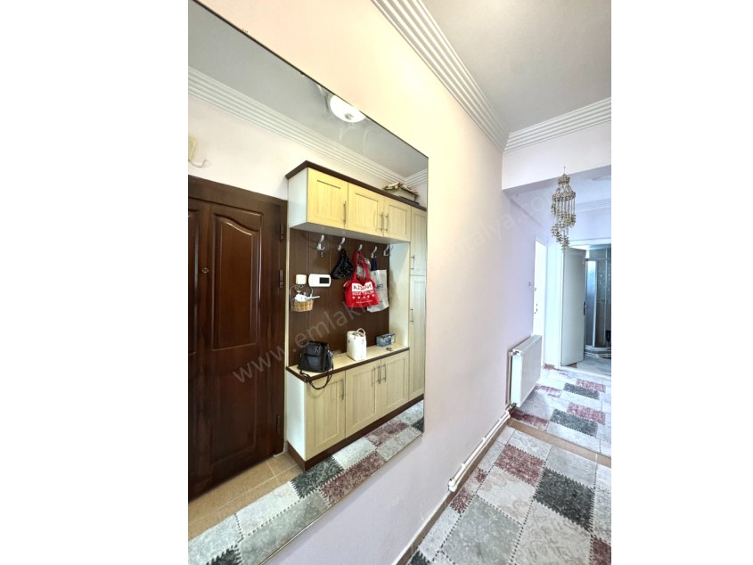  BAHÇELİEVLERDE DENİZE YÜRÜME MESAFESİNDE ASANSÖRLÜ 3+1 FIRSAT DAİRE