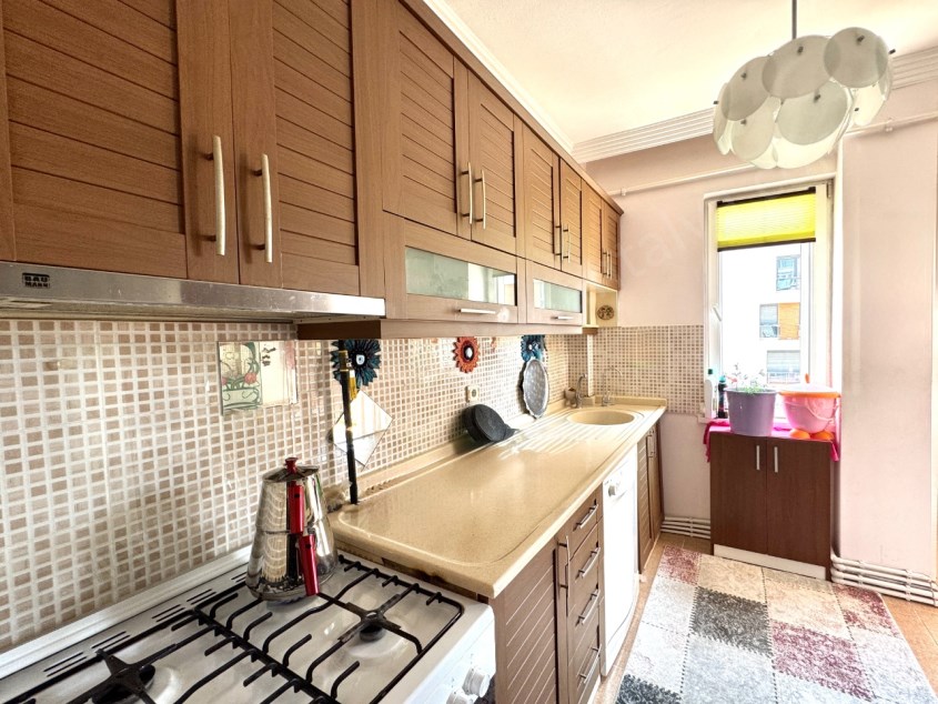  BAHÇELİEVLERDE DENİZE YÜRÜME MESAFESİNDE ASANSÖRLÜ 3+1 FIRSAT DAİRE