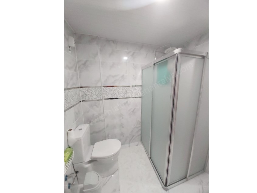 KIZILTOPRAK MAHALLESİ TRAMVAY YAKINI GENİŞ KULLANIŞLI 3+1 DAİRE