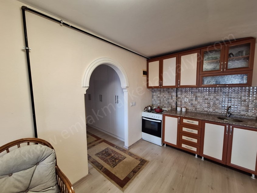 5+1 DOĞALGAZLI 2 MUTFAKLI İÇİ YAPILI NET 280 M² DUBLEKS 