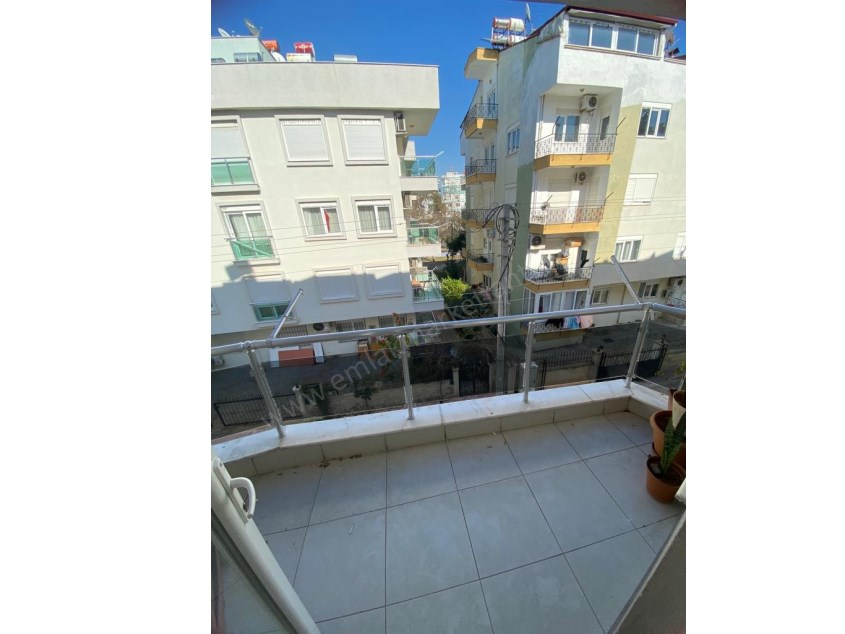 MEVLANA CADDESİ YAKINI 2+1 ARAKAT AYRI MUTFAKLI KİRALIK DAİRE