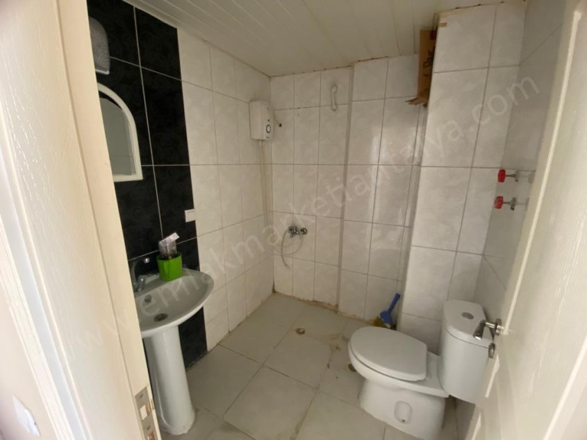 MEVLANA CADDESİ YAKINI 2+1 ARAKAT AYRI MUTFAKLI KİRALIK DAİRE