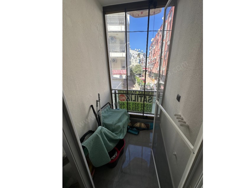 TRAMVAY VE MARKANTALYA YAKINI KATTA EŞYALI 2+1
