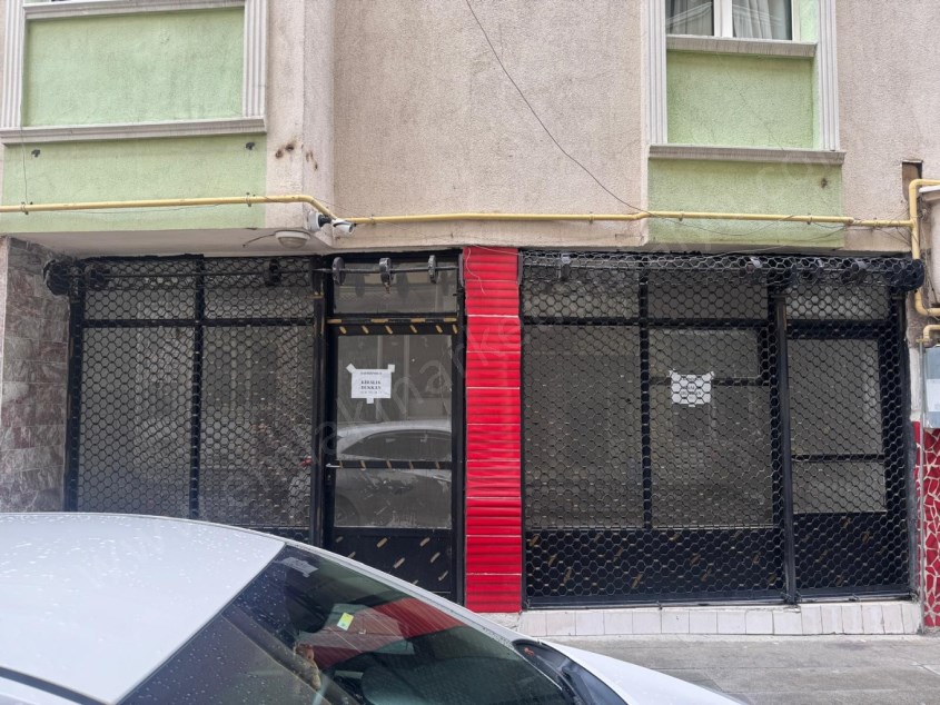 MEYDAN AVM KARŞISINDA CADDE ÜZERİ ASMA KATLI DÜKKAN