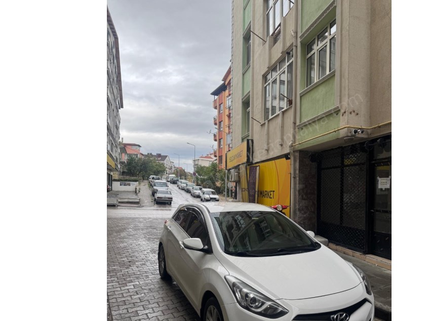 MEYDAN AVM KARŞISINDA CADDE ÜZERİ ASMA KATLI DÜKKAN