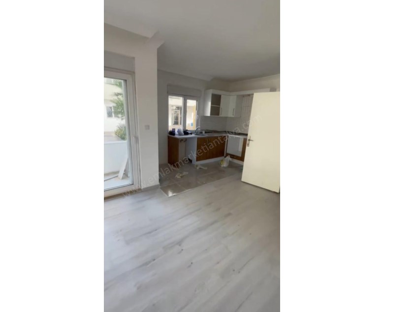 GÖÇERLERDE SİTE İÇİ YÜZME HAVUZLU FIRSAT DAİRE