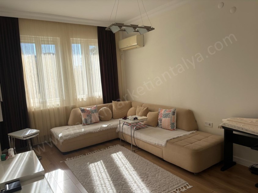 ÇAĞLAYAN 3+1 İÇİ YENİ D.GAZ AYRI MUTFAK SAHİL YÜRÜYÜŞ YOLU 5 DK