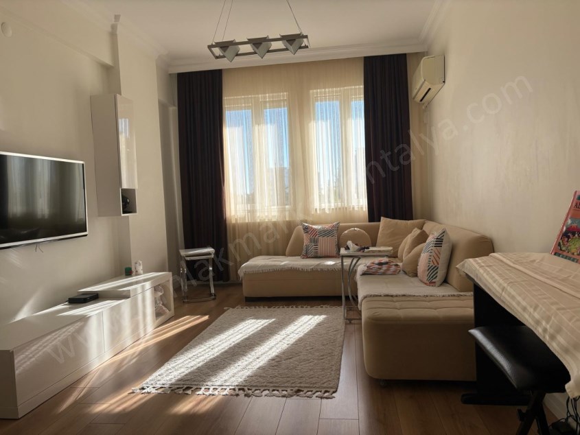 ÇAĞLAYAN 3+1 İÇİ YENİ D.GAZ AYRI MUTFAK SAHİL YÜRÜYÜŞ YOLU 5 DK