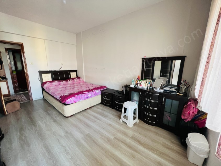 NÜFUS MÜDÜRLÜĞÜ YAKINI ARAKAT ÖNÜ AÇIK 3+1