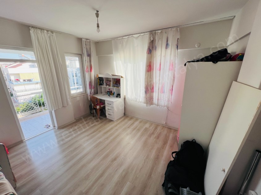 NÜFUS MÜDÜRLÜĞÜ YAKINI ARAKAT ÖNÜ AÇIK 3+1