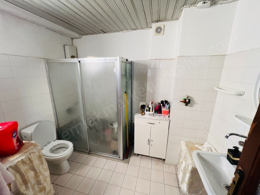 NÜFUS MÜDÜRLÜĞÜ YAKINI ARAKAT ÖNÜ AÇIK 3+1