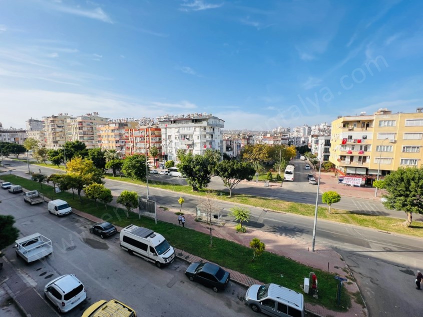 NÜFUS MÜDÜRLÜĞÜ YAKINI ARAKAT ÖNÜ AÇIK 3+1