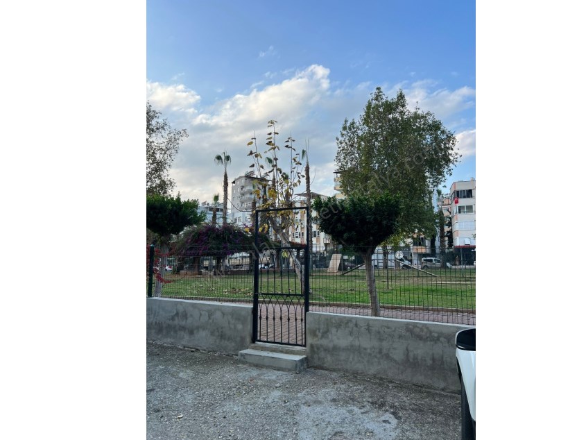 ARAŞTIRMA HASTANESİNE YÜRÜYÜŞ MESAFELİ LÜKS FULL EŞYALI 1+1 