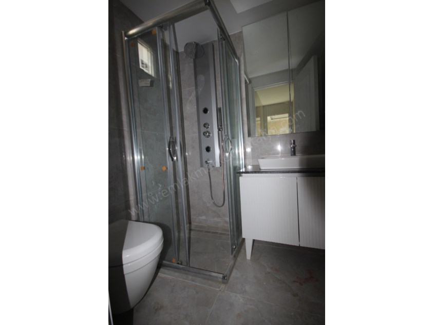 KONYAALTI KONAKLAR BÖLGESİNDE ULTRA LÜKS SİTEDE 7+1