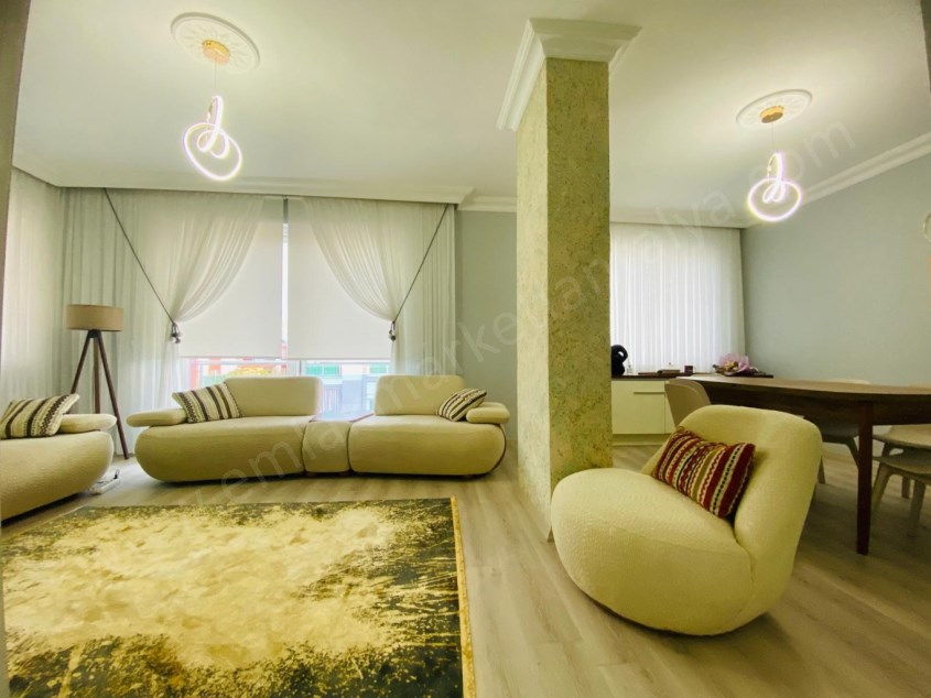 ÜNİVERSİTE YAKINI ULTRA LÜKS SİTEDE ARAKAT ASANSÖRLÜ 2+1 DAİRE 