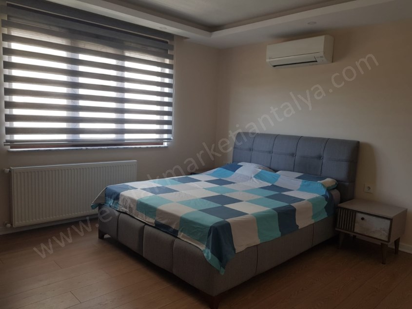 KONYAALTI GÜRSUDA SAHİLE ÇOK YAKIN 4+1