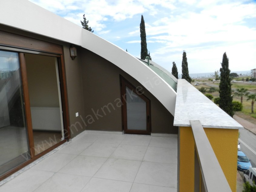 KONYAALTI GÜRSUDA SAHİLE ÇOK YAKIN 4+1