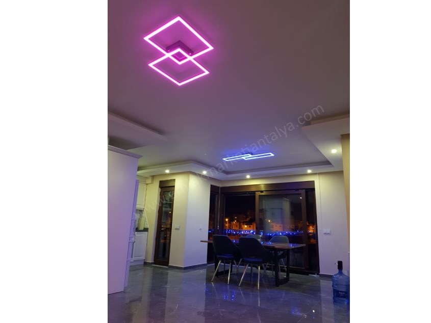 KONYAALTI GÜRSUDA SAHİLE ÇOK YAKIN 4+1