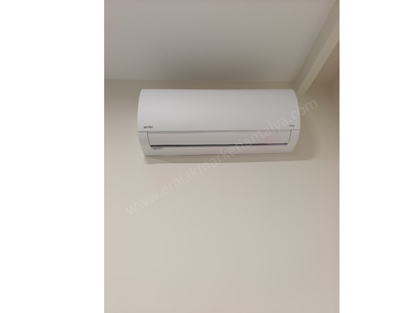 TRAMVAYIN DİBİNDE , ARAKATTA , LÜKS , SIFIR SATILIK DAİRE 