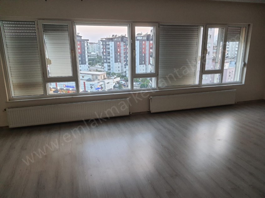 ŞİRİNYALIDA ARAKAT , KOMBİLİ KATTA 3+1