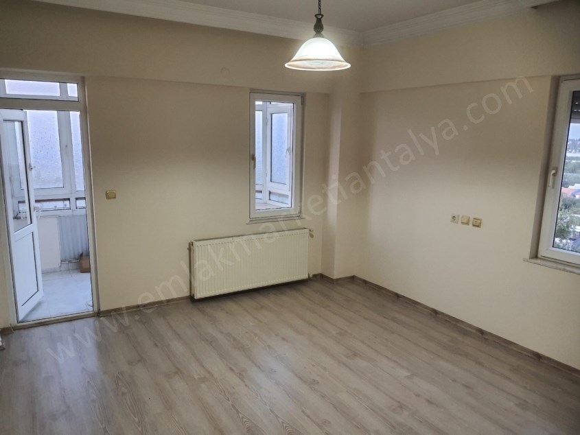 ŞİRİNYALIDA ARAKAT , KOMBİLİ KATTA 3+1