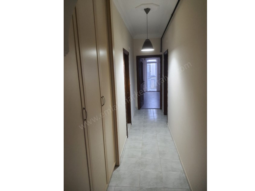 ŞİRİNYALIDA ARAKAT , KOMBİLİ KATTA 3+1