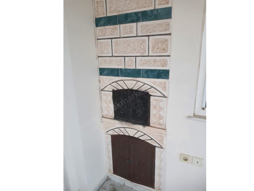 ŞİRİNYALIDA ARAKAT , KOMBİLİ KATTA 3+1