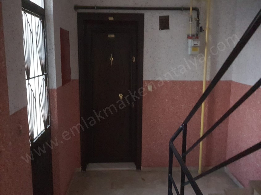 ŞİRİNYALIDA ARAKAT , KOMBİLİ KATTA 3+1