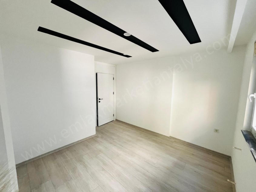 CUMHURİYETTE KAT VE CEPHE SEÇENEKLİ GENİŞ 1+1 LER 