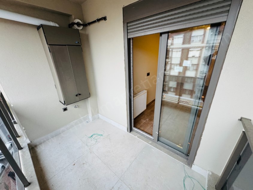 TEK YETKİLİ !!! ZERDALİLİKTE SIFIR D.GAZLI ÇİFT BANYOLU 3+1