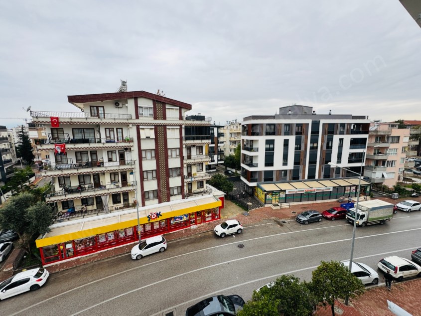 TEK YETKİLİ !!! ZERDALİLİKTE SIFIR D.GAZLI ÇİFT BANYOLU 3+1