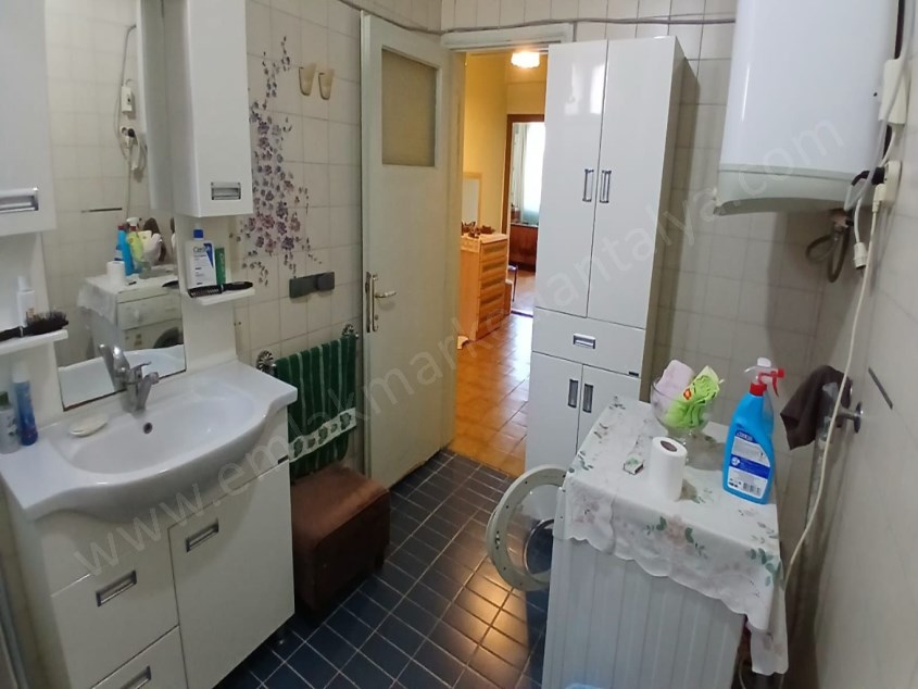 ATATÜRK HASTANESİ KARŞISI , CADDE ÜZERİ , ASANSÖRLÜ , MUHTEŞEM KONUMDA 3+1 SATILIK DAİRE