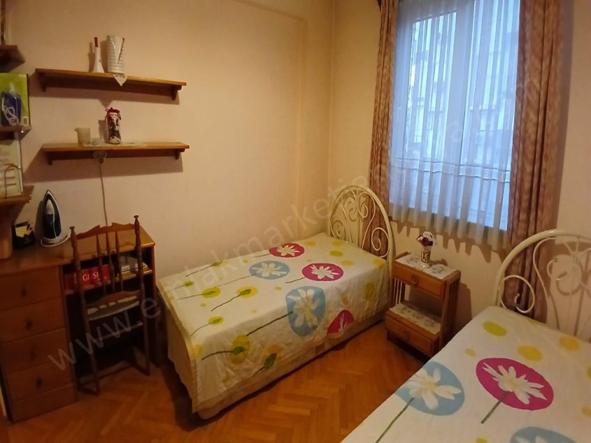 ATATÜRK HASTANESİ KARŞISI , CADDE ÜZERİ , ASANSÖRLÜ , MUHTEŞEM KONUMDA 3+1 SATILIK DAİRE