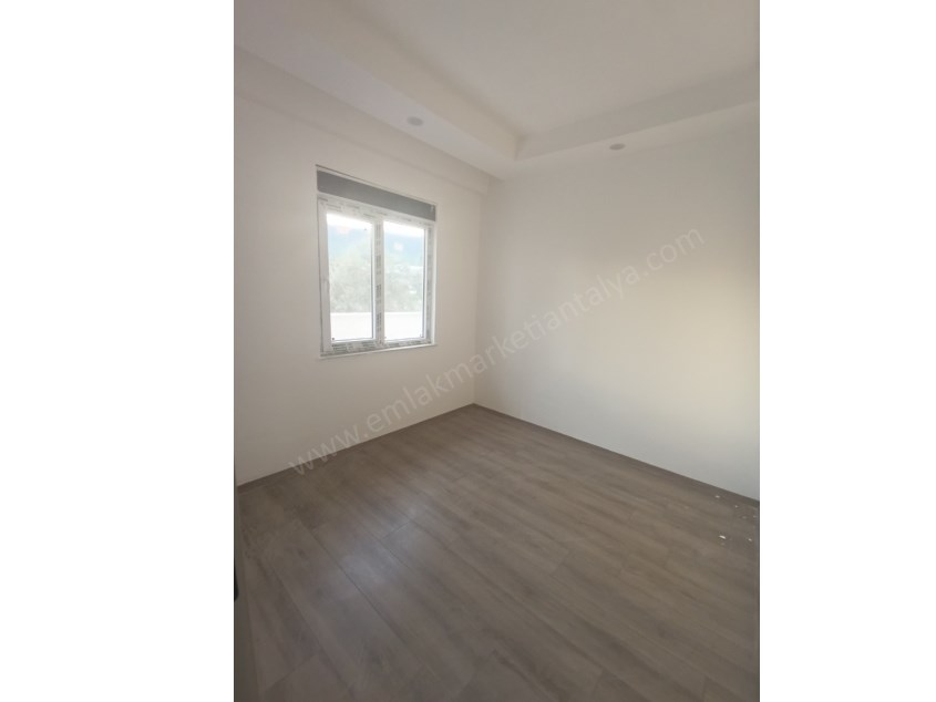AYDOĞMUŞ TA SIFIR , HUZURLU , TAŞINMAYA HAZIR FIRSAT 1+1 SATILIK DAİRE