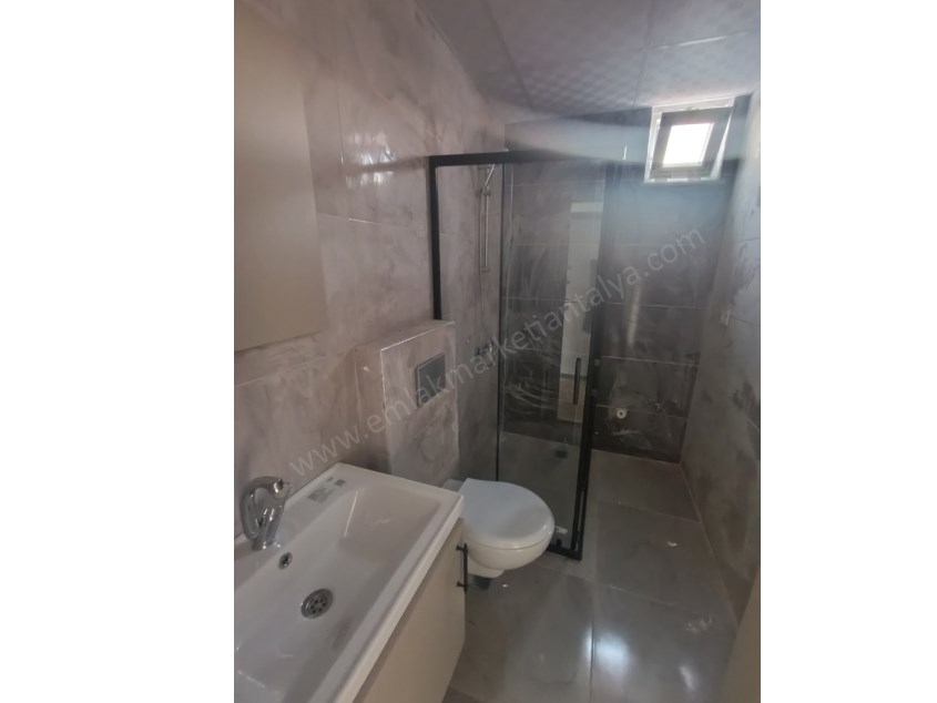 AYDOĞMUŞTA ARAKATTA , SIFIR , ASANSÖRLÜ , HUZURLU FIRSAT 1+1 SATILIK DAİRELER