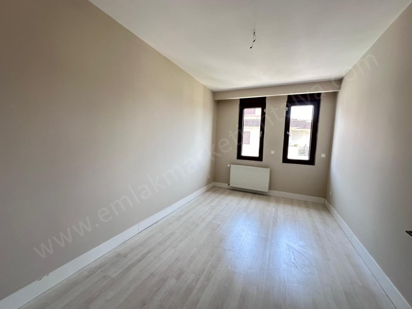 KONAKLAR BÖLGESİNDE FULL DONANIMLI GENİŞ LÜKS 4+1 DUBLEKS 