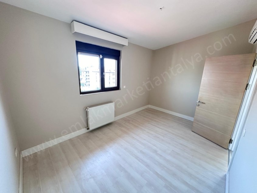 KONAKLAR BÖLGESİNDE FULL DONANIMLI GENİŞ LÜKS 4+1 DUBLEKS 