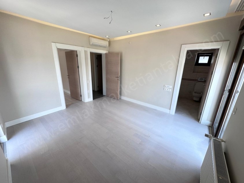 KONAKLAR BÖLGESİNDE FULL DONANIMLI GENİŞ LÜKS 4+1 DUBLEKS 