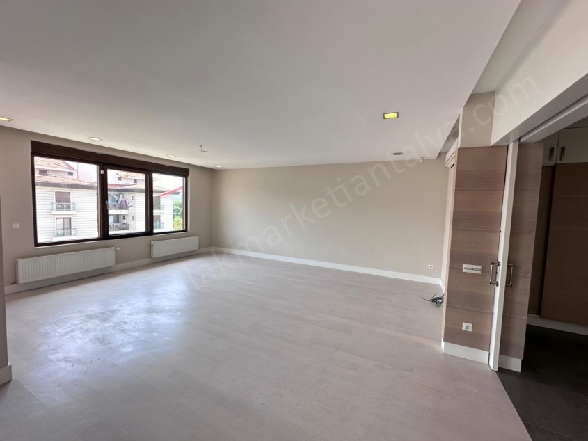 KONAKLAR BÖLGESİNDE FULL DONANIMLI GENİŞ LÜKS 4+1 DUBLEKS 