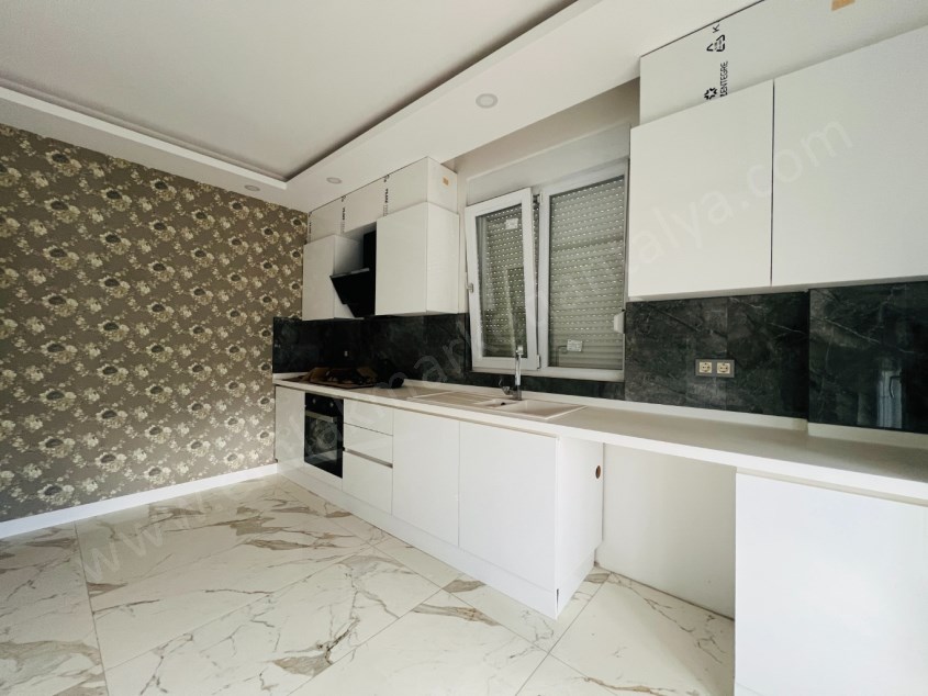 VİLLA TADINDA ÇOK KEYİFLİ KATTA TEK ÇOK GENİŞ