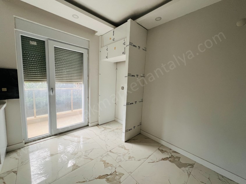 VİLLA TADINDA ÇOK KEYİFLİ KATTA TEK ÇOK GENİŞ