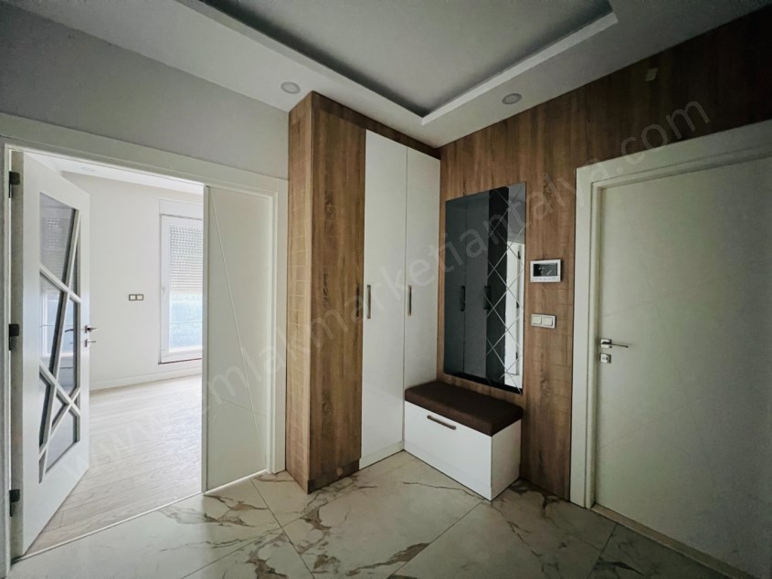 VİLLA TADINDA ÇOK KEYİFLİ KATTA TEK ÇOK GENİŞ