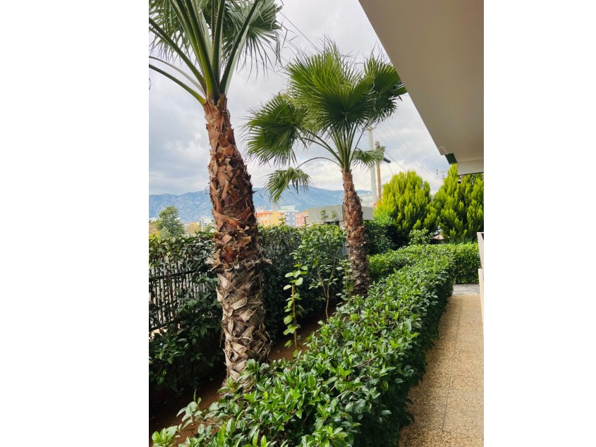 VİLLA TADINDA ÇOK KEYİFLİ KATTA TEK ÇOK GENİŞ