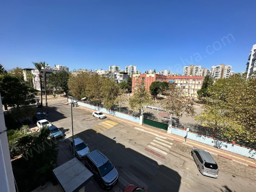 DENİZE 100 METRE MESAFEDE İÇİ YAPILI GENİŞ 3+1 